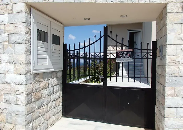 Апартаменты View To Paradise At Melissi